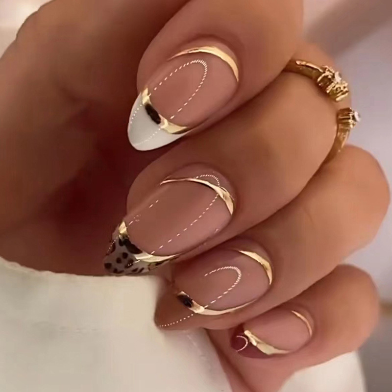 Nail Art Leopard - Faux ongles moyens pour femmes et