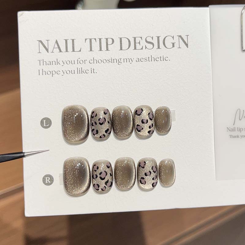 Nail Art Cat Eye Simple - 10 faux ongles courts effet œil