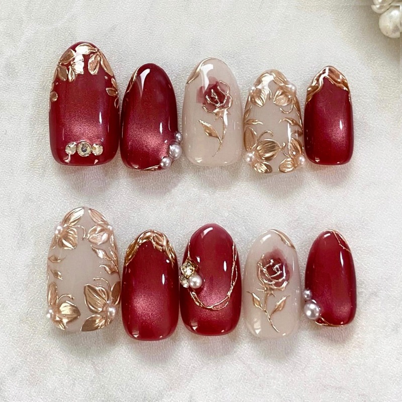 24 faux ongles en amande dorés - Nail Art Cat Eye Simple avis et prix